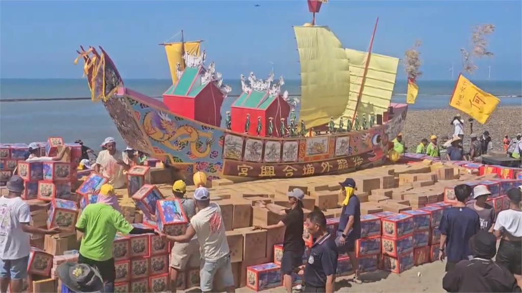 後龍合興宮第5度燒王船 斥資近200萬.耗時半年打造紙船