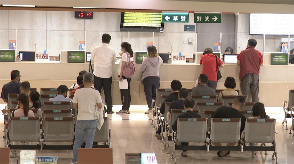 黃安昔嗨「就爽用健保」慘了!停復保制度今廢止…他最新動態喊:不敢收留誰?