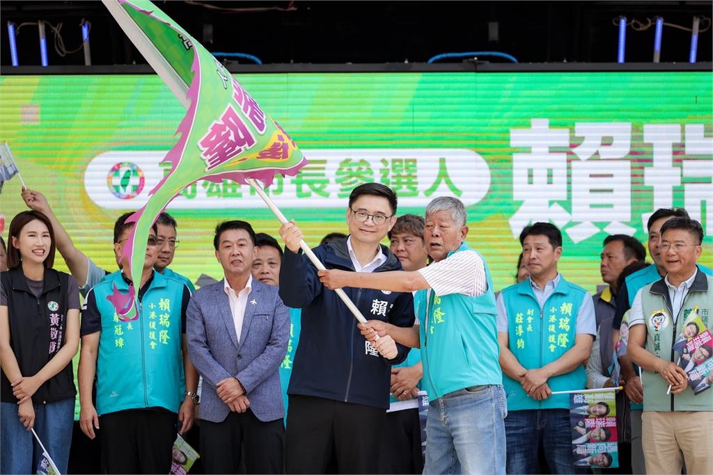 快新聞／綠營高雄大團結了！邱議瑩登高一呼挺賴瑞隆　酸藍白內部互打