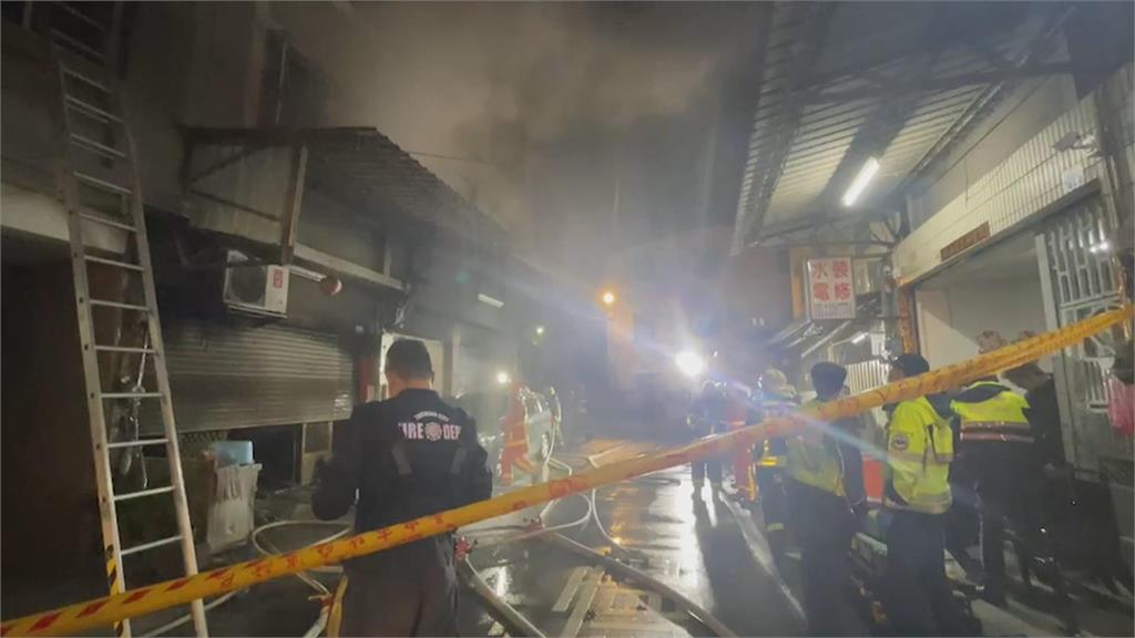 台中大里透天火警 5人無呼吸心跳、屋主脫困