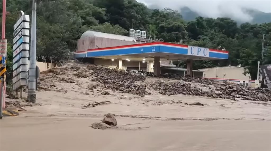 南投暴雨釀災宛若921…這處加油站「4度遭土石流掩埋」悲慘歷史曝光