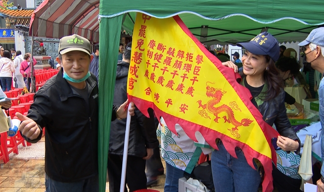 "罷免慧成宮"帽子完銷趕製 黃色令符"退"不適任立委