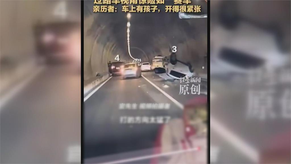 福州自小客車「飆闖紅燈」撞2死 畫面曝光!疑是中國電動車