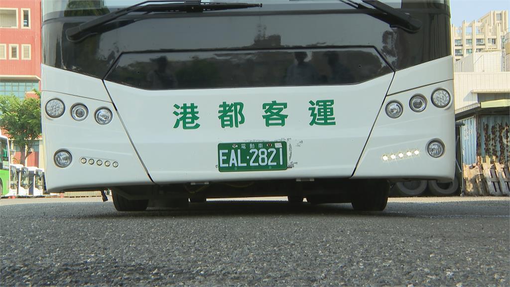 客運疑輪胎沒氣? 一路歪斜行駛安全被質疑