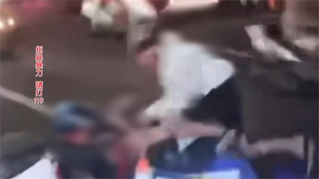 疑不滿被卡位爆行車糾紛 單車男爆打騎士「嘴角流血」