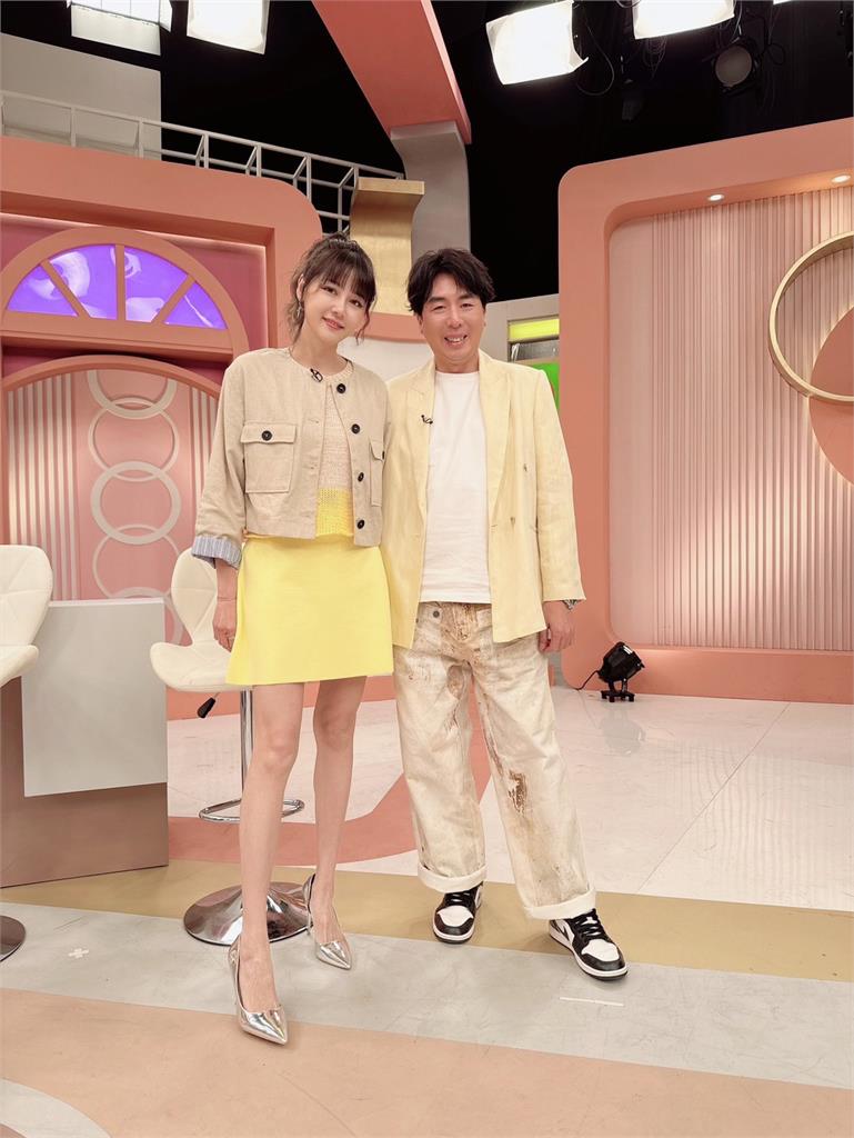 《姊妹亮起來》楊昇達全家行動派吃飯也快!老婆若綺拖拉怪都慢慢來