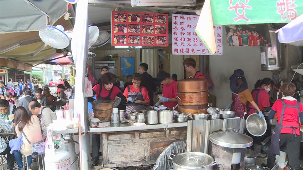 銅板美食一級戰區 朝天宮巷弄內鴨肉噴香