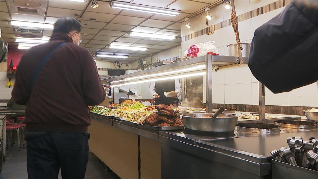 買自助餐吃到假鱈魚「油魚」　女網友上班狂放屁