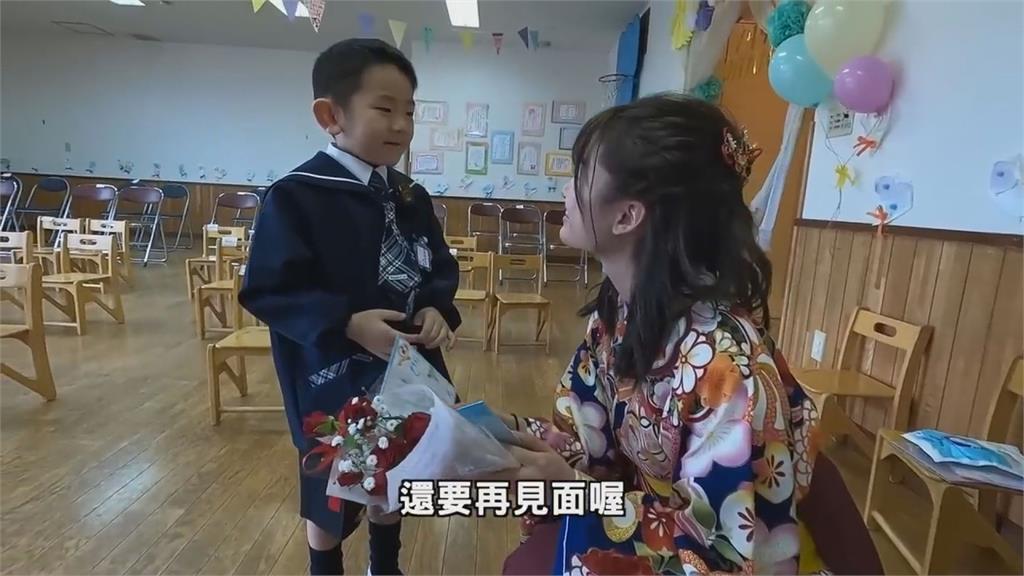 成長只有一次！日萌童幼稚園畢業超感人　父淚崩反省：花太多時間在事業