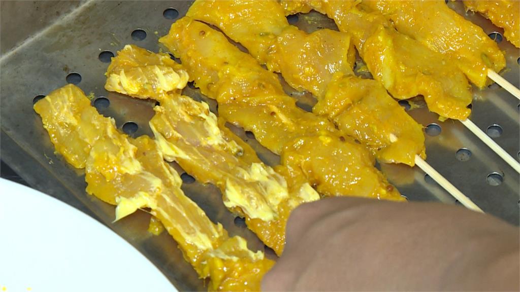 紅磚屋的南洋菜飄香 大啖香茅雞、炒粿條、沙嗲串