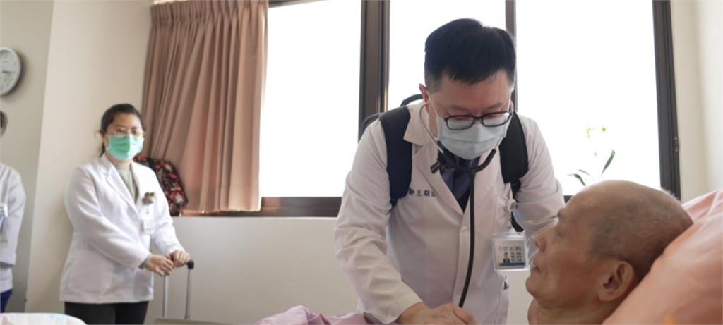 異言堂/走出醫院高牆的代價 直擊「在宅住院」醫護的掙扎與困境!