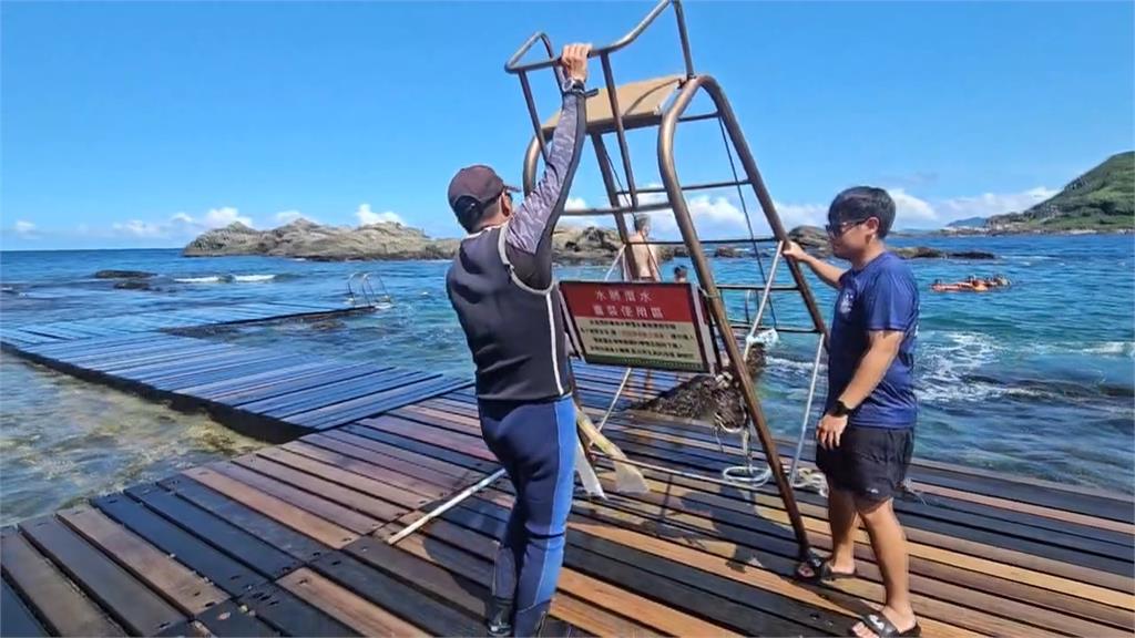 強颱"巴威"逼近! 海水浴場收起陽傘 稻農提前搶收