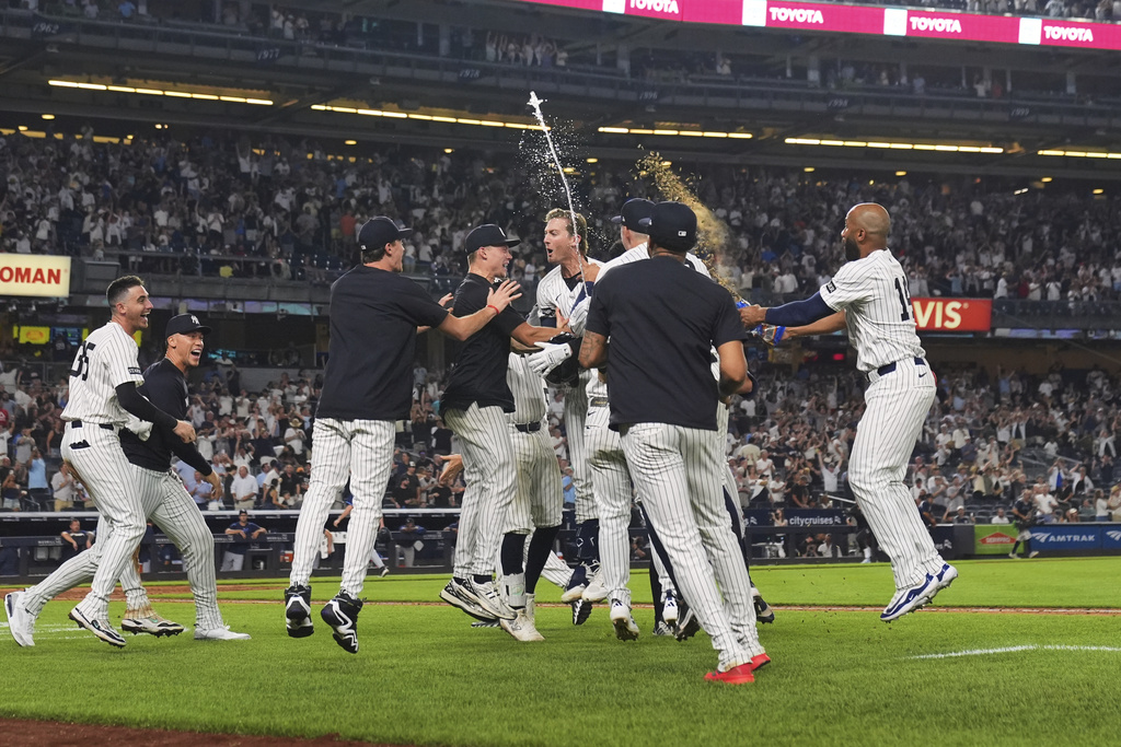 MLB(影)/光芒要命投手犯規!洋基苦戰11局靠新同學再見安打奪勝