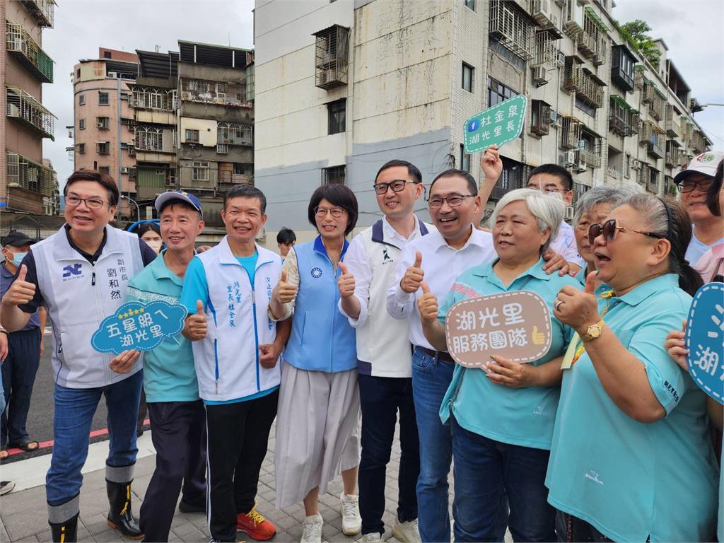 侯友宜市長視察康寧街第三期工程改善成果 新北落實人本環境「更好行」