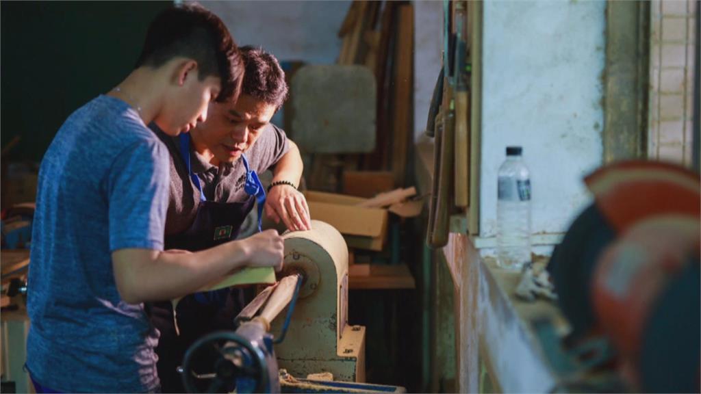 被陳建仁相中! 偏鄉童手作家具 成政院接待外賓座椅