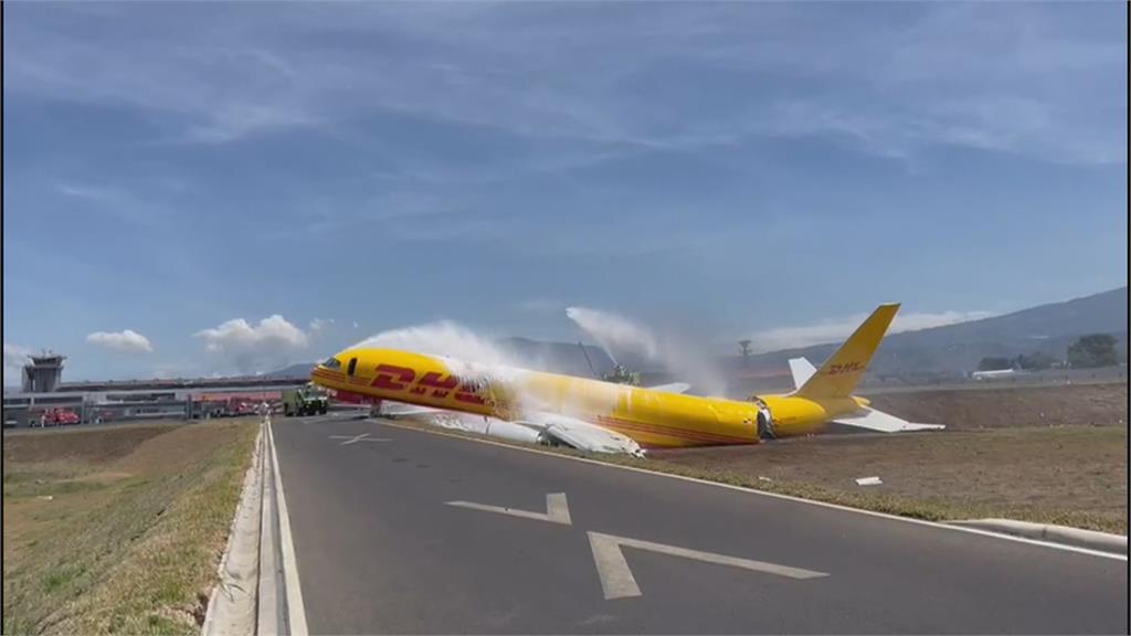 DHL貨機迫降滑出跑道機尾斷裂　驚險畫面全都錄