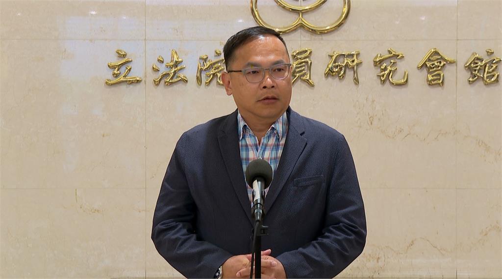 黃國昌狗仔集團偷拍長達3年 Grace爆料吳釗燮也被跟監