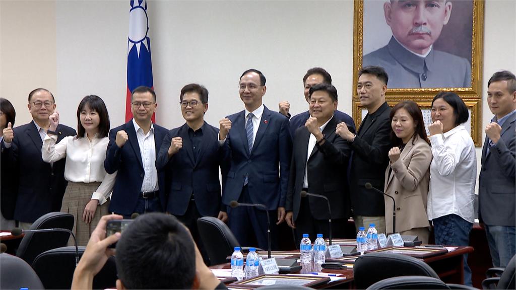 朱立倫宣布月底總辭!鄭麗文秒發布新人事