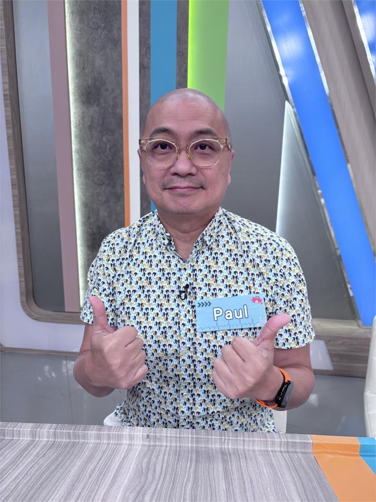 《醫學大聯盟》郭婷筠驚爆「不喝水狂嗑冰塊」!出門自備冰塊杯