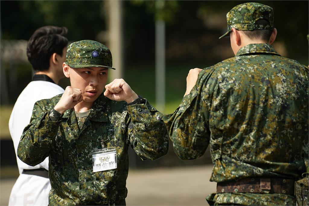 顏佑庭《九條好漢在一班》壓力爆表   靠陶晶瑩鼓勵找回自信