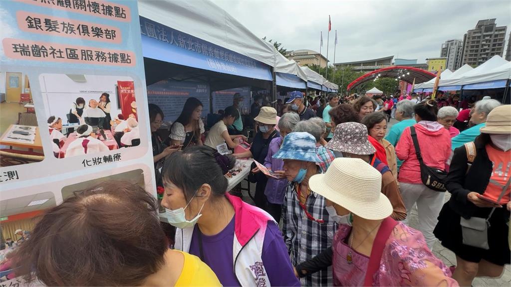 「新潮同樂會」新北據點　長輩活力展成果、藝人同歡掀高潮