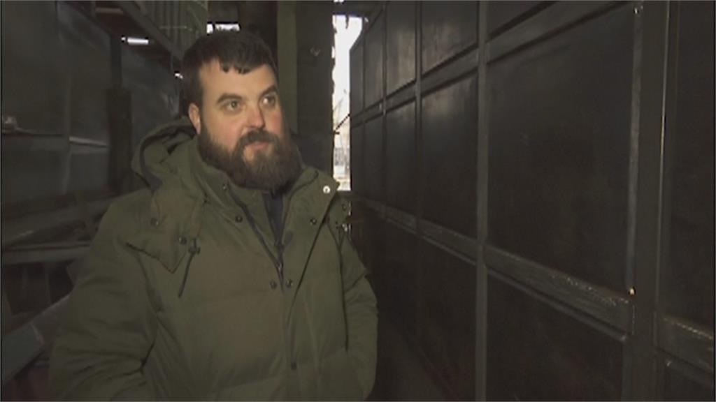 烏克蘭烽火連天！想待在家人身旁...　哈爾科夫30歲父親建「私人防空洞」
