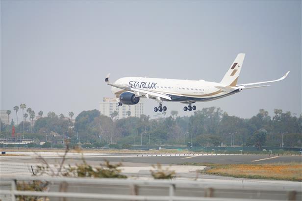 星宇航空班機延誤「旅客慘睡機場」！他曝3招自保：能早就不要晚