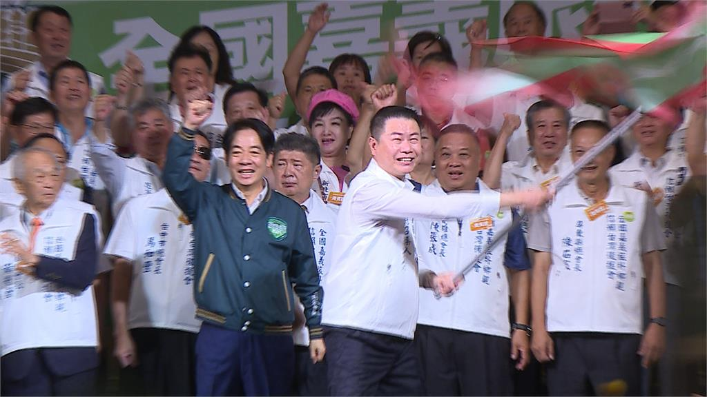 終於脫了西裝!綠委曝賴清德「為這事」一改昔日穿搭、勤跑造勢場合