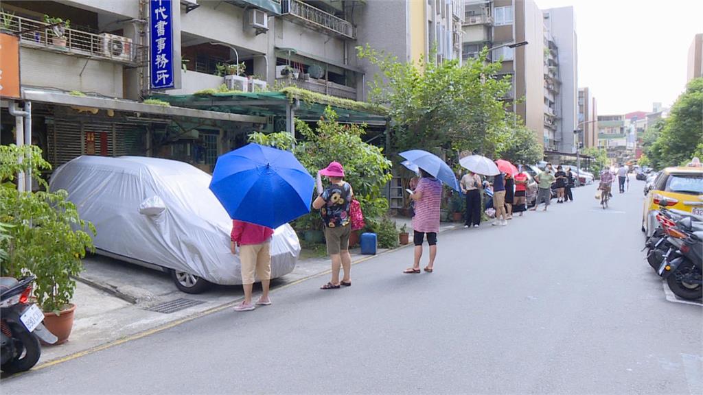 北市虎林街13戶30人確診！8里居民攤商大篩檢