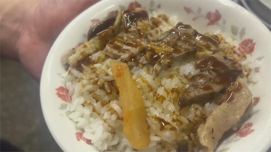 台灣趴趴走/土番鴨鮮肥美味 祖傳秘製溫補湯頭 雲林虎尾當歸鴨肉麵線