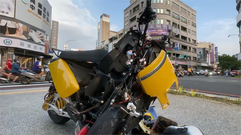 嘉義15歲少年騎微電車撞左轉車 重傷送醫前OHCA經搶救仍不治