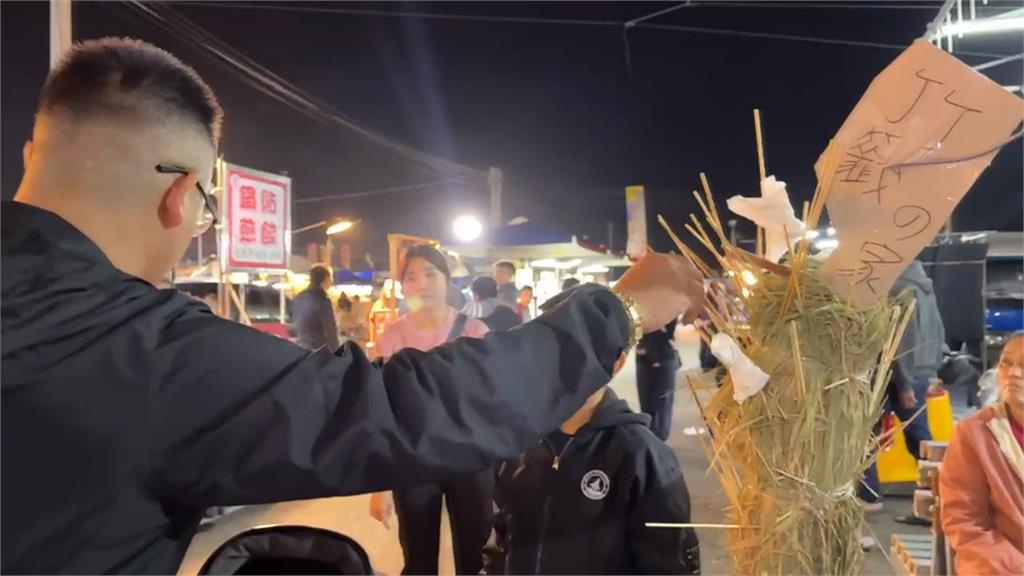 夜市新創意!稻草木棒製「竹籤的家」 雲林東南夜市垃圾大減有妙招
