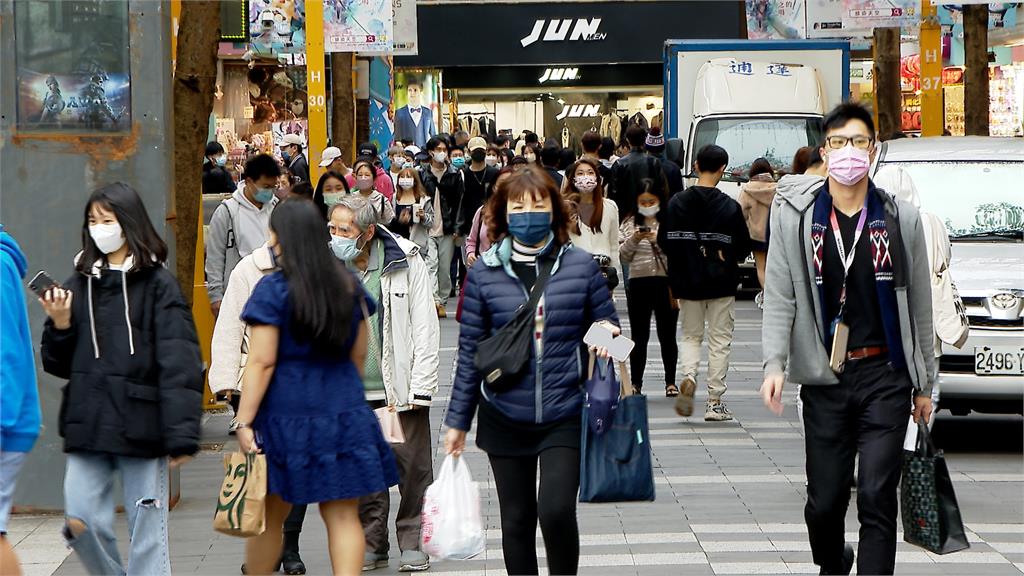 日本、南韓來台旅遊夯！　西門町伴手禮專區銷量超驚人