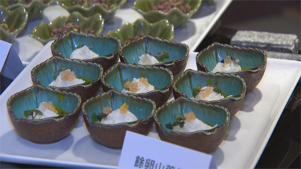 號稱南部最大！ 高雄蔬食百匯餐廳今開幕