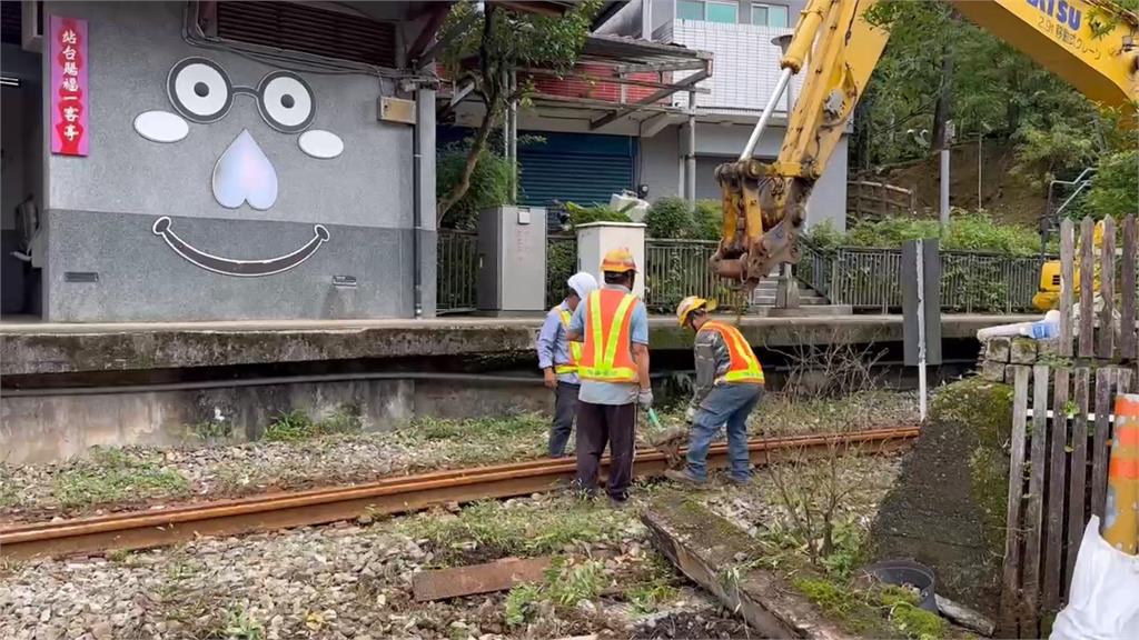 強降雨致邊坡嚴重滑動 台鐵平溪支線「停駛至明年1月底」