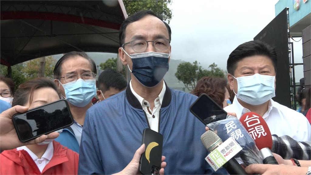 傅崐萁送上5千份入黨申請　朱立倫避談黨內雜音