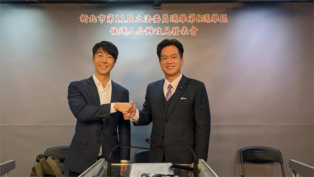 快新聞/張智倫缺席政見會! 吳崢和邱臣遠自拍:單純表述都無法如何據理力爭?