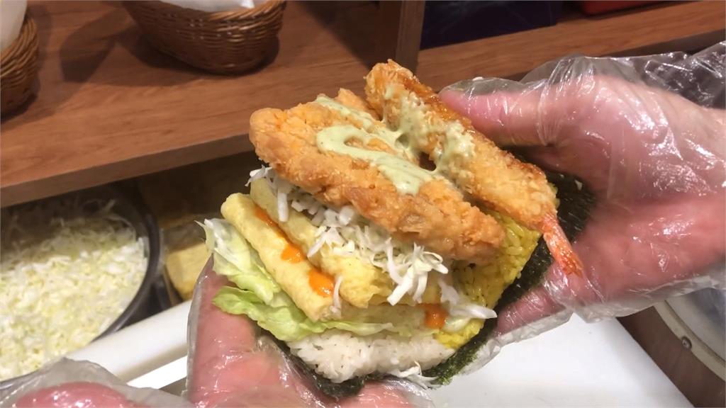 超巨美食！「巨豚鮑貝粽」重達3斤　「飯糰界的101」多達7種配料