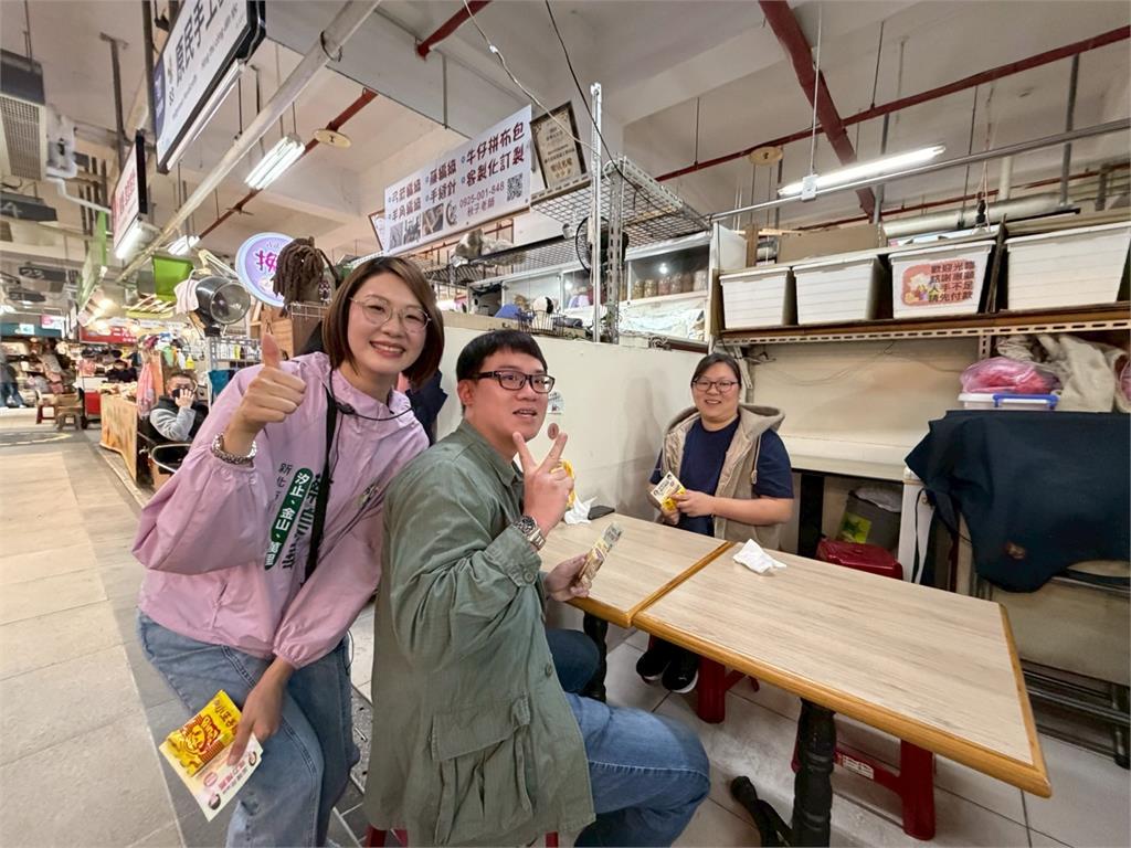 「銘揚首都」陪同蔡美華掃街　正派連線拚初選過關