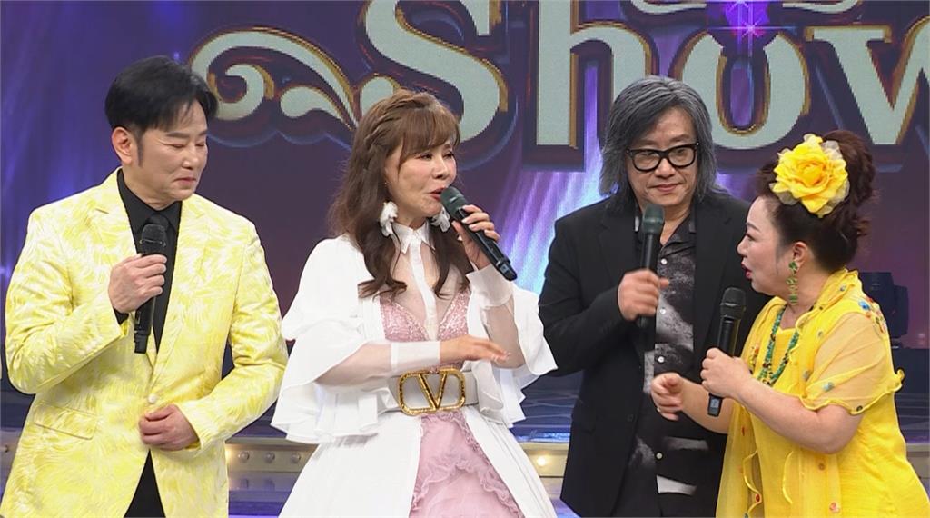 《超級冰冰Show》龍千玉看到皮箱突落淚！童年搬了20幾次家與弟弟走在台北冷清街