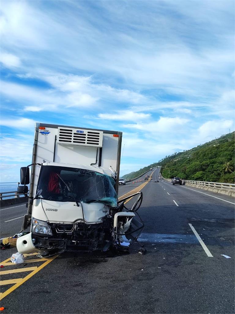 台東南迴死亡車禍！　上兵騎重機對撞貨車當場死亡