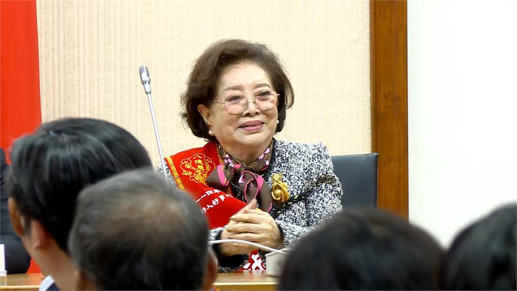 「國民阿嬤」陳淑芳首進立院　韓國瑜：盼有好印象