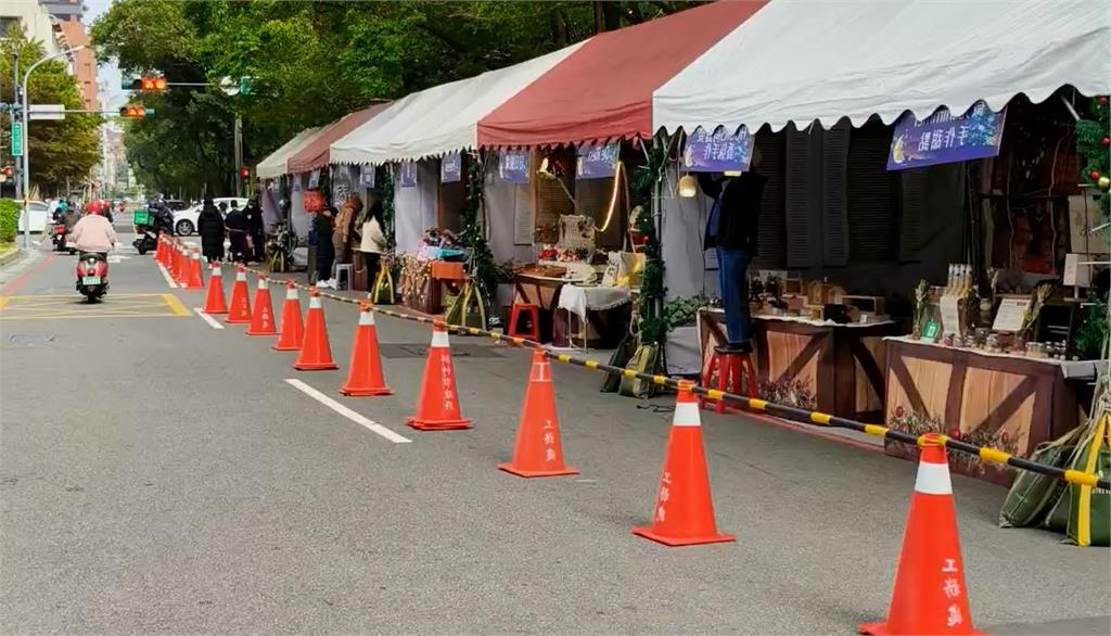 新竹市"耶誕市集"規劃亂、買氣冷 護城河兩側人車爭道