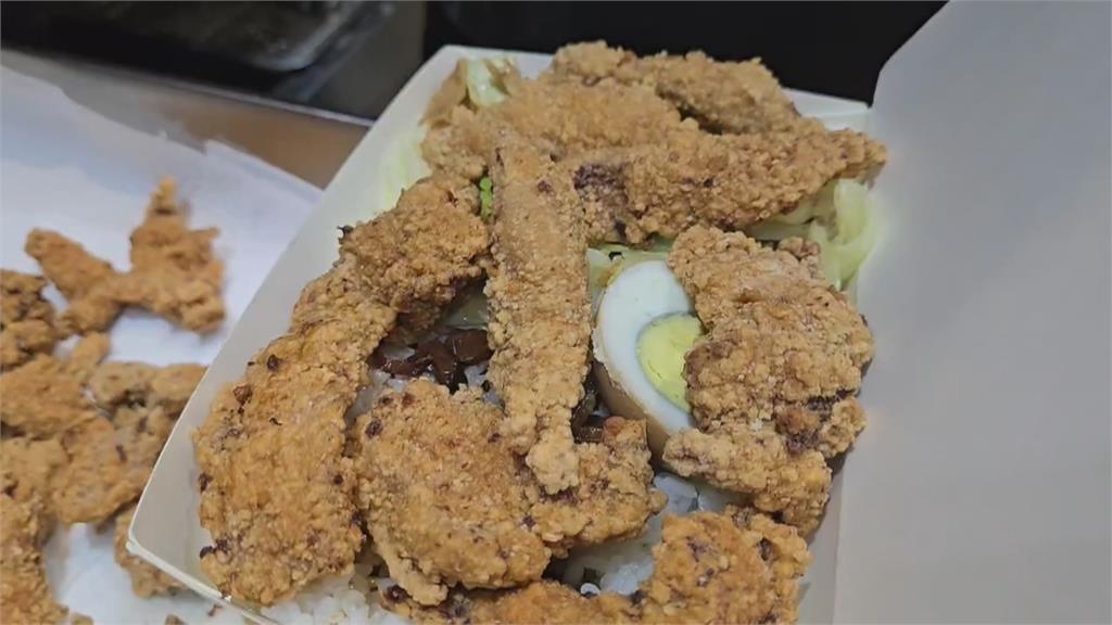 排骨飯南霸天進駐光華夜市　開幕首日「1元便當」吸引搶排