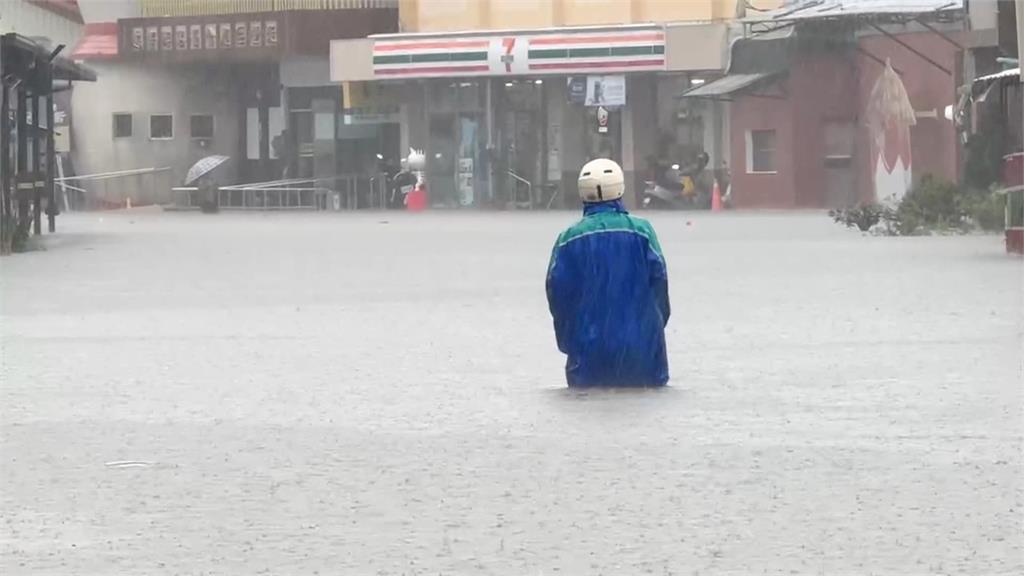 後壁強降雨釀災!芳榮米廠重啟生產 棉被店搶救布料減損