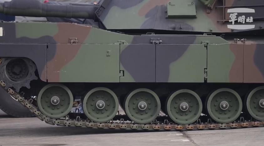 快新聞/首批38輛M1A2T戰車抵台 凌晨送往新竹裝訓部