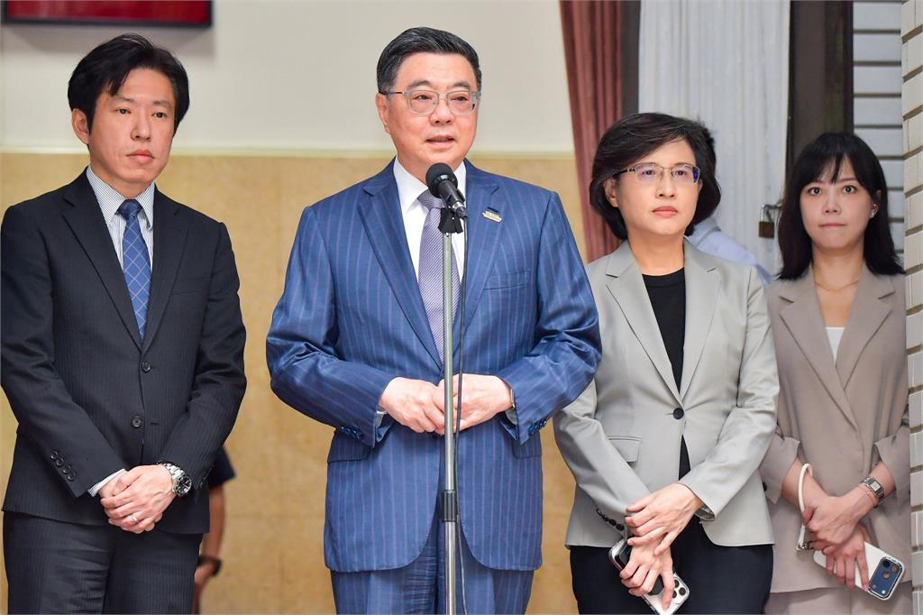 快新聞／蔣萬安又開戰？被卓揆1句反殺還不認輸　竟又扯毒油回擊