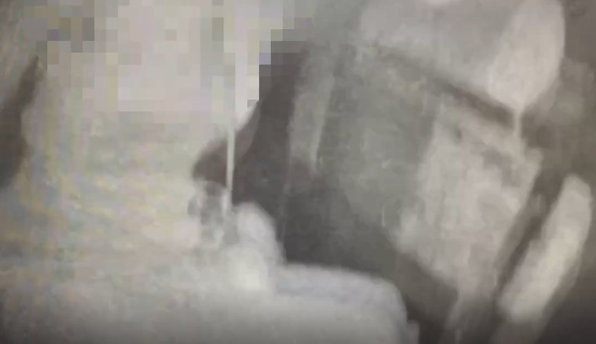 酒後失控!2女1男打成一團 醉女拒捕踢打員警遭上銬