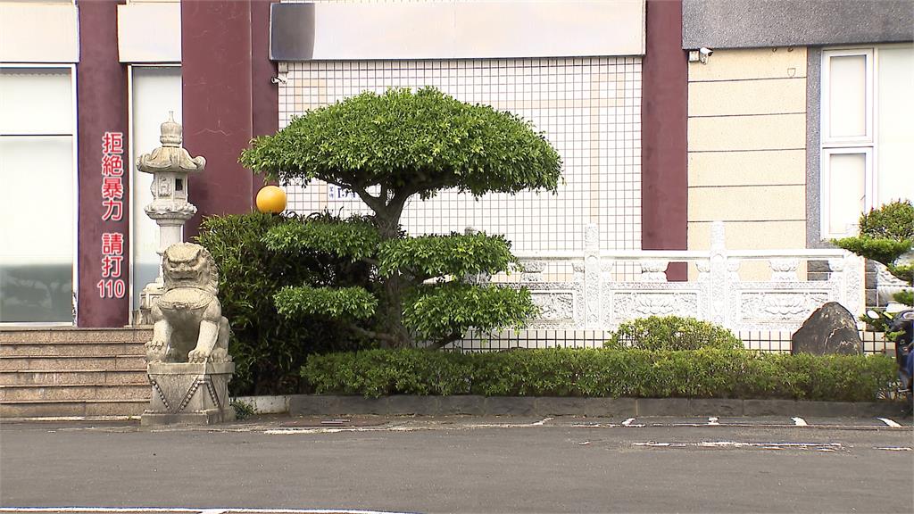寶塔負責人欲收回墓地 竟找小弟破壞墓碑逼遷墓