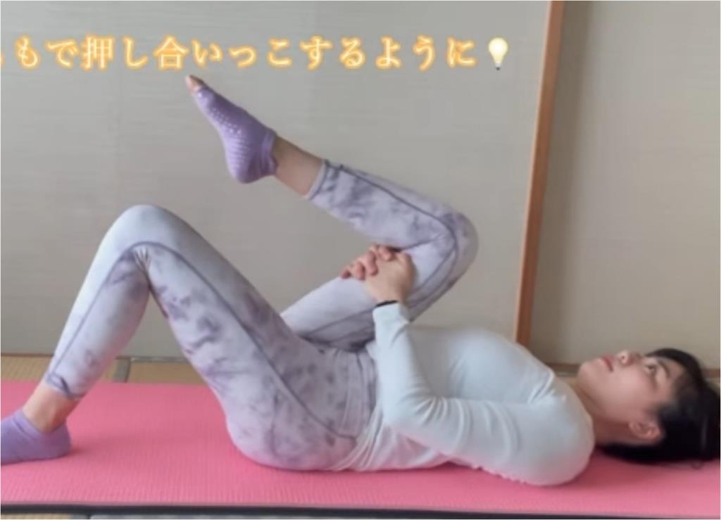 早上起床伸展「3部位」超有效！專家曝簡單「6步驟」緩解僵硬肌肉